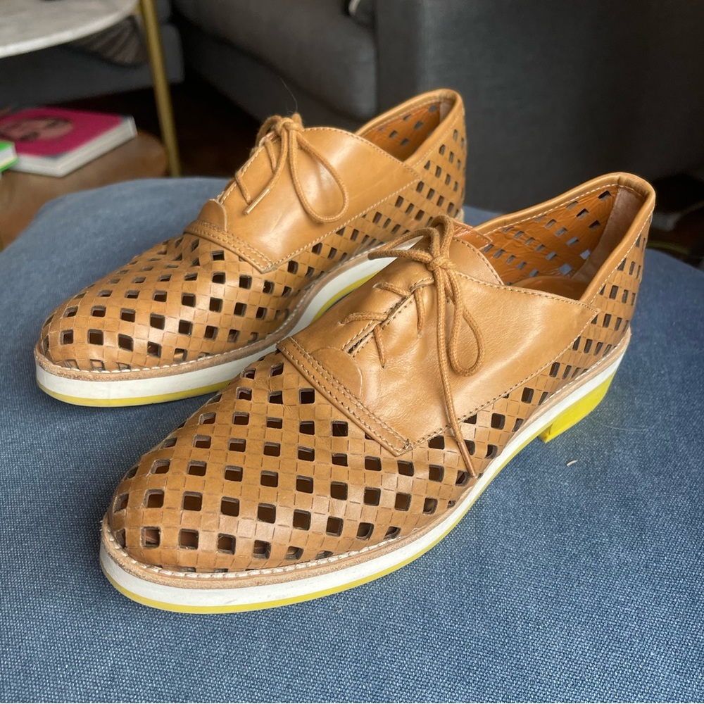Aquatalia Perforated Leather Oxfords - Size 8